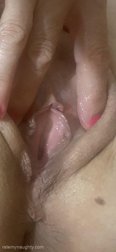 KA my 56yr wet pussy
